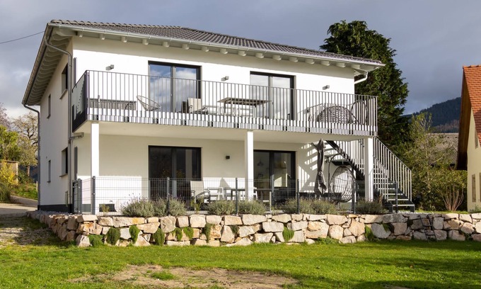 Horben Casa | 5 Ferienwohnung Wiesengrün Mitten im Naturpark Südschwarzwald
