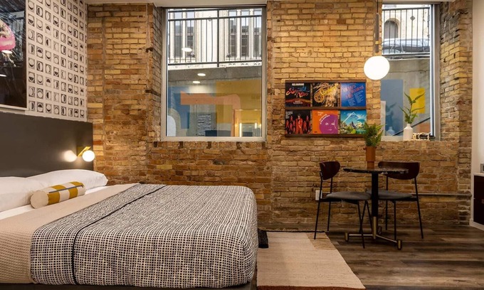 Downtown Casa | 5 King Bed Suites at The Finnley Hotel in DT GR