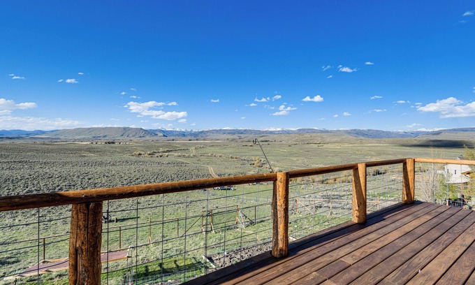 Pinedale Casa | 5 Mi to Lake: Secluded Pinedale Retreat w/ Sauna!