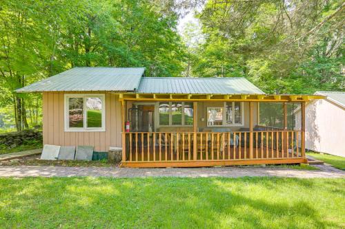 Mongaup Valley Casa | 5 Mi to Monticello Raceway Cabin Near Shops
