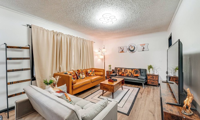 Marietta Casa | 5 Mi to Town: Pet-Friendly Retreat in Marietta!