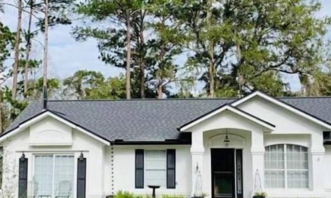 Fellowship Casa | 5 miles from WEC Cozy Cottage