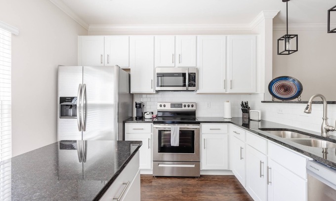 Greenville - Spartanburg Casa | 5 MIN FROM DOWNTOWN ~ TWO YEARS OLD