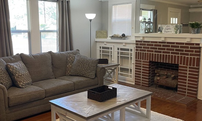 Marshall Casa | 5 min to East Texas Baptist University and Historical Downtown Marshall TX!