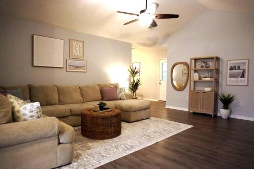 Navarre Casa | 5 Min To Navarre Beach Patio Cute Design Kitchen