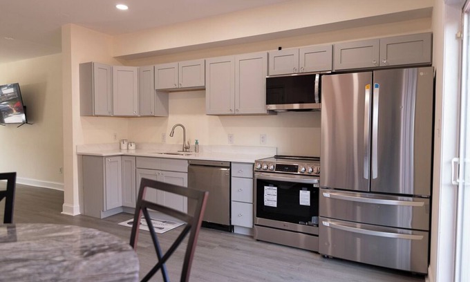 Wilmington Casa | 5 Mins from the Chase FieldHouse. 7 Mins from the Amtrak Train Station