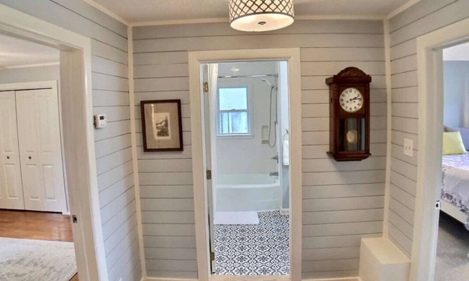 Berryville Casa | 5 mins to Kings River access, 4 BR, Fire Pit, Full Kitchen