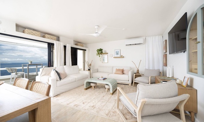 Rosendal Condominio | 5 mins to Magen's Bay! Near ferry & restaurants