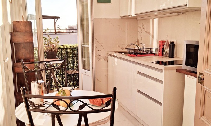 French Riviera Apartamento | 5 mins walk to Monaco center 1 charming bedroom flat in Beausoleil