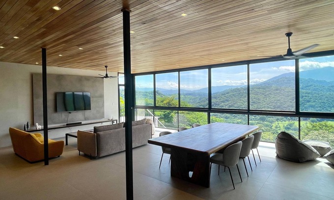 Tárcoles Casa | 5 minutes from Crocodile Bridge Ideal family home.