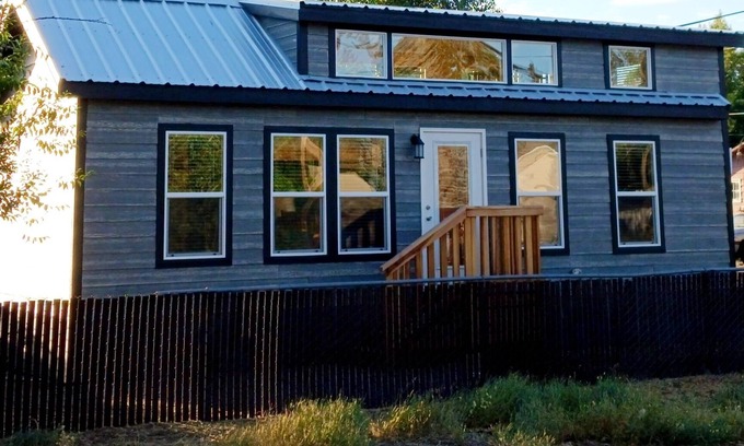 Chester Cabina | 5 minutes to Lake Almanor! Cozy cabin -Brand new construction!