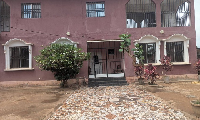 Serrekunda Apartamento | 5 minutes to Senegambia! Kanyi's apartment