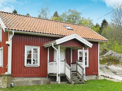 Brastad Casa | 5 person holiday home in BRASTAD