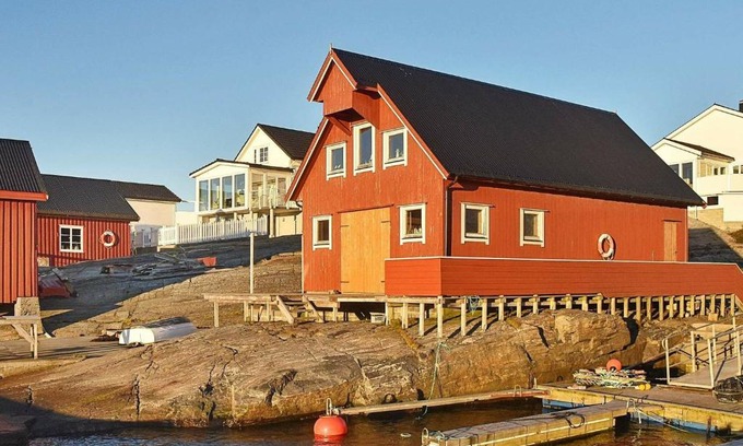 Hustad Casa | 5 person holiday home in Bud-By Traum