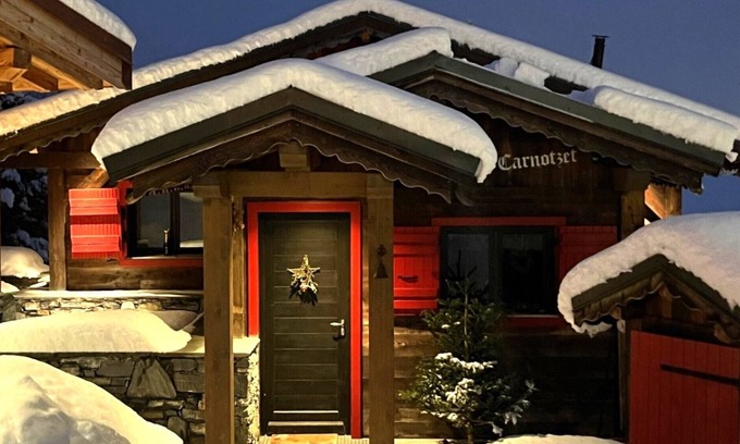 La Toussuire Chalet De Esquí | Auténtico Chalet Le Carnotzet