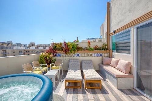 Msida Apartamento | 5 Star Delux Sky-Sea Marina Penthouse - Stunning SeaViews and Prime Location