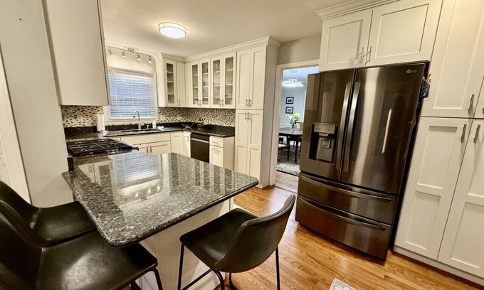 Green Valley Casa | 5 star family friendly retreat! Fenced backyard, pet friendly escape for guests.