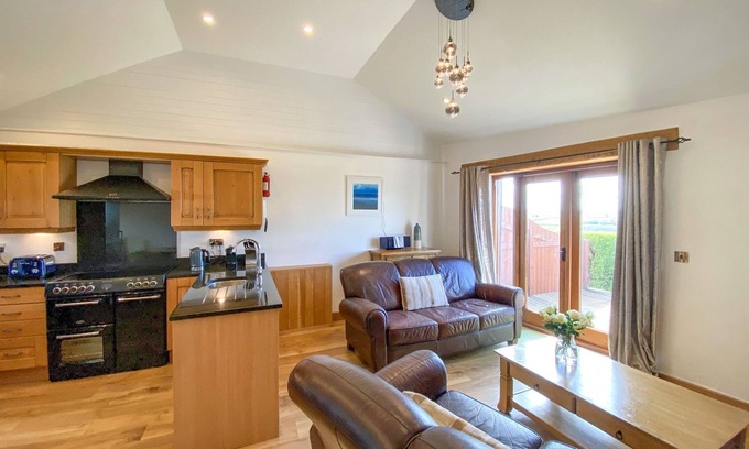 Marhamchurch Casa | 5 star gold award barn conversion for two
