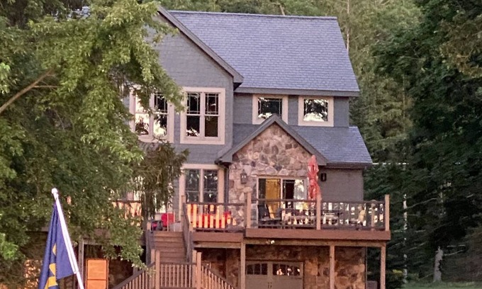 Swanton Casa | 5 estrellas HERMOSO Deep Creek Lake Home on Lake