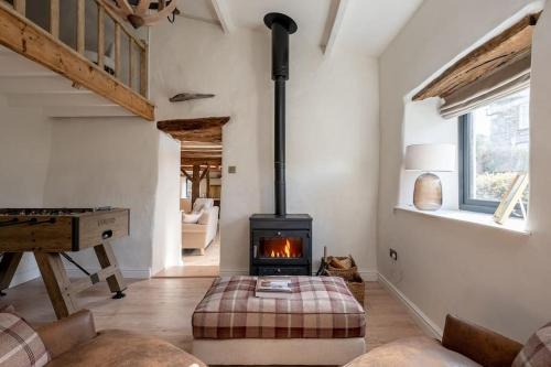 Kendal Casa | 5 star Lake District luxury, pet friendly, hot tub