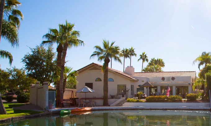 The Islands Casa | Casa frente al lago, piscina climatizada gratis, kayaks, cerca de Scottsdale y acceso al aeropuerto