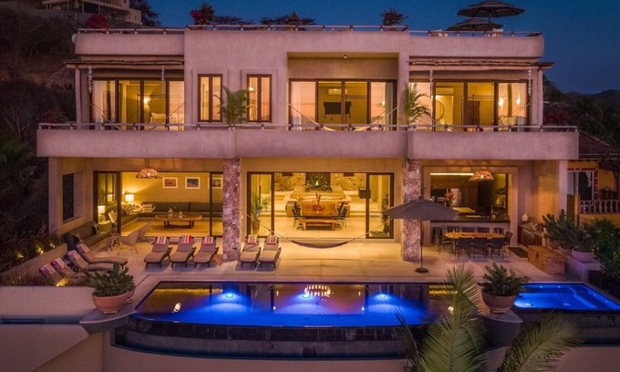 North End Villa | NUEVO Lux de 5 estrellas, Vistas al mar, Walk to Beach & Village, Personal completo, Tarifas de 6-10 BR