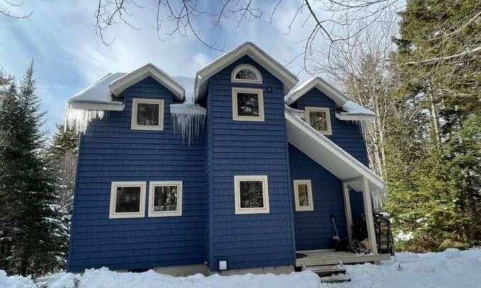 West Dover Casa | 5 Star Rental in Mount Snow 4-bedroom house with game room