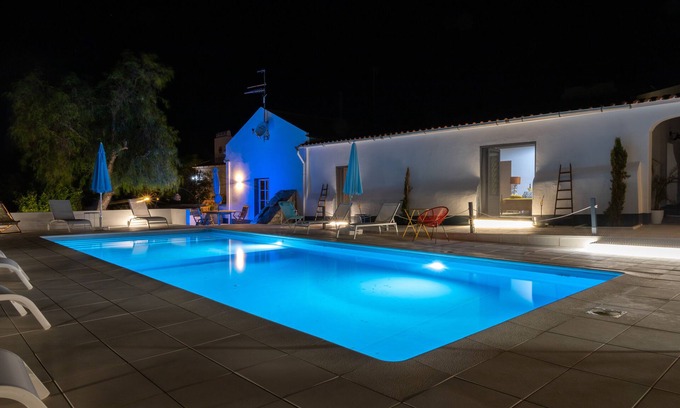 Vimieiro Villa | 5 Star Villa Exclusively yours! 7 Bedrooms + pool 21 guests + Events/ Barn Évora