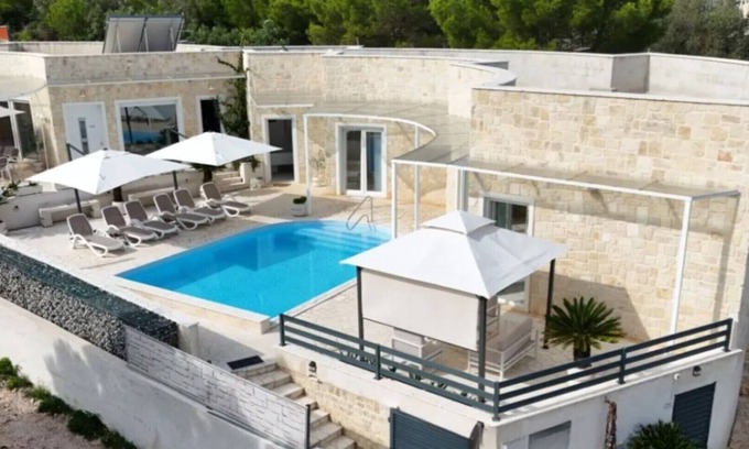 Zdrelac Villa | 5* Unique luxury Villa Feriatum Lissa
