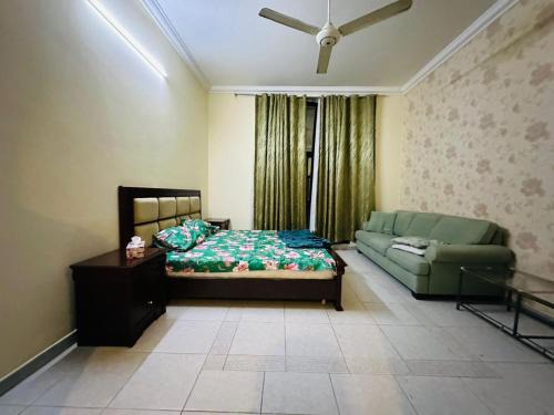 Madinat Zayed Casa | 5 Villa