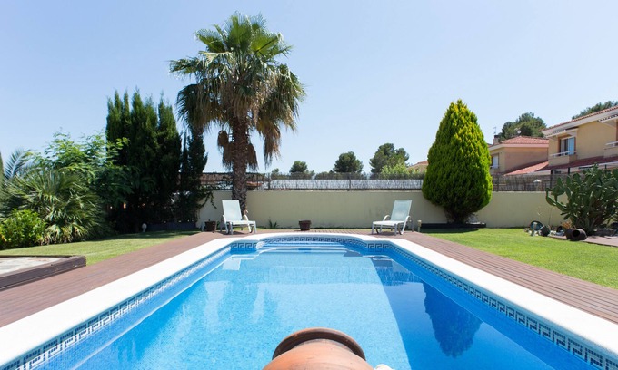 Can Trabal Villa | Villa con piscina privada y jacuzzi (no climatizado), ubicada en las montañas