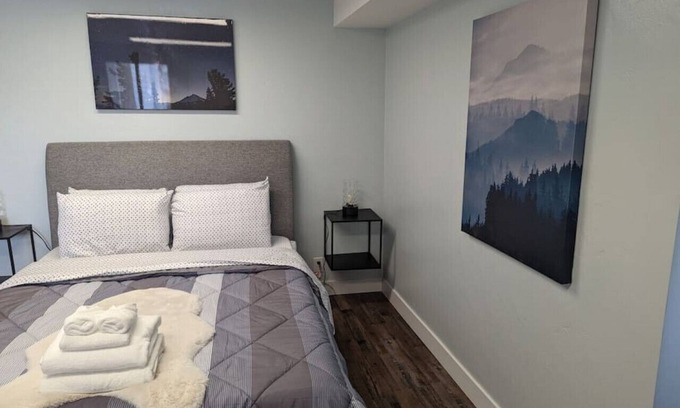 North Star Cabaña | #5 - Walkable cottage near restaurants and trails.