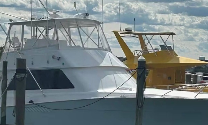 Stuart Alquiler De Eote | 50 Foot Viking Yacht in Port Salerno