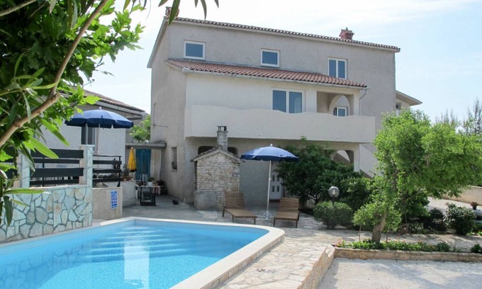 Liznjan Otro | 50 m² Alojamiento ∙ 2 habitaciones ∙ 4 huéspedes
