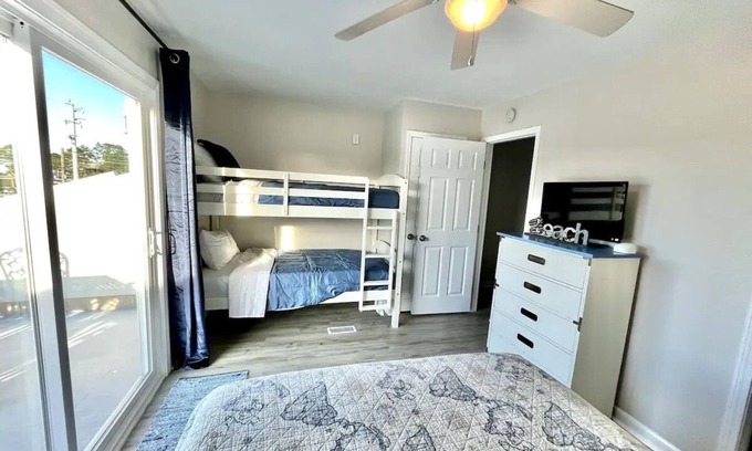 Bel Air Casa | 50 steps to beach 2 bed 3 bath townhome sleeps 8, close to restaurants and ent.