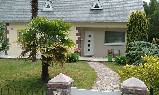Sables-d'Or-les-Pins Casa | en el corazón de la madera del pino 500m de la playa