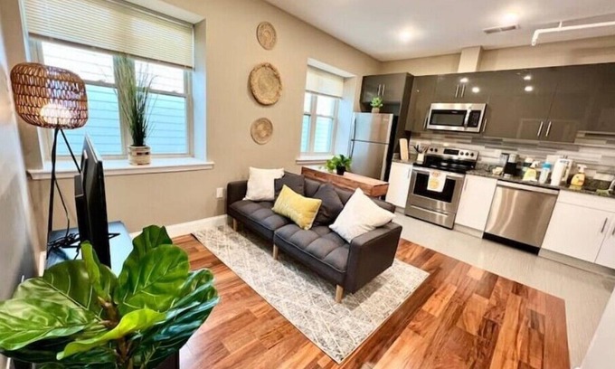Logan Square Apartamento | 501 Cozy and Comfy 1BR apartment in center city