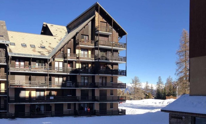 Reallon Apartamento | 50m from resort center, 1st floor, balcony, ski locker, 21m², Réallon
