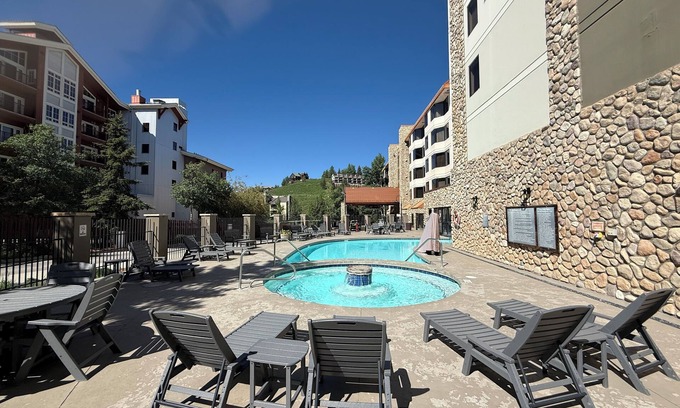 Crested Butte Condominio | The Emmons Suite- Beautiful at the Base! ¡Puntos de vista! Ultimo piso
