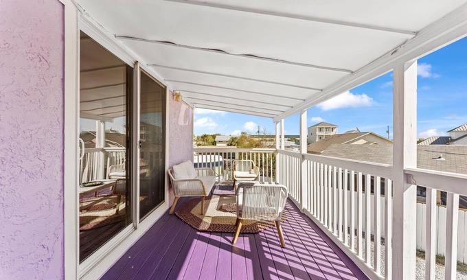 Biltmore Beach Casa | 5218 Beach Dr C