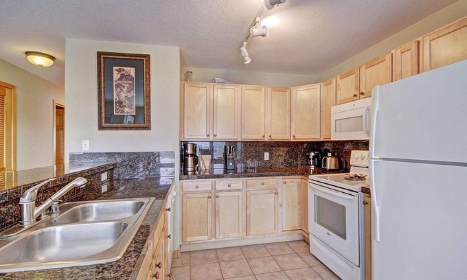 Wildernest Condominio | 522 Watch Hill