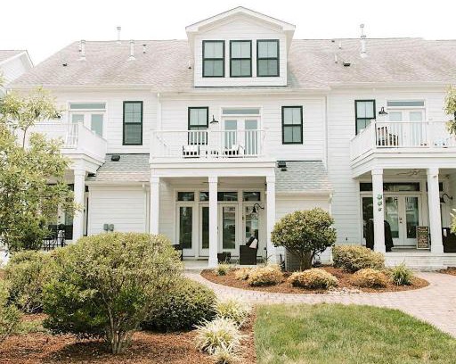 Northeast Virginia Beach Casa | 527 The Cape Henry House