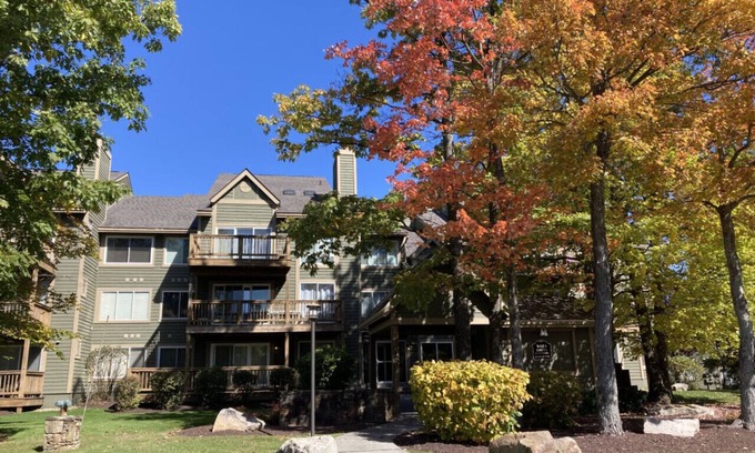 Hidden Valley Apartamento | 5309 Summit Drive, Somerset