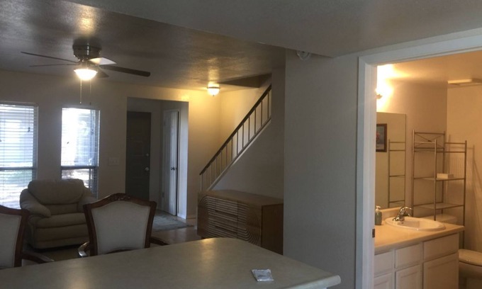 Pittmann Casa | 532 Henderson Townhome