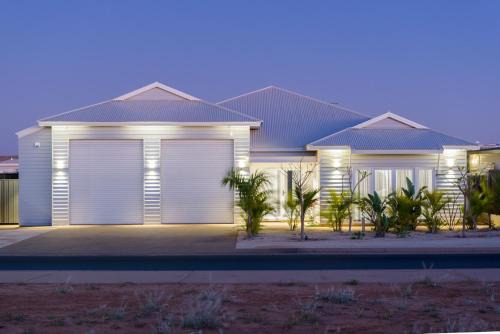 Exmouth Casa | 54 Madaffari Drive