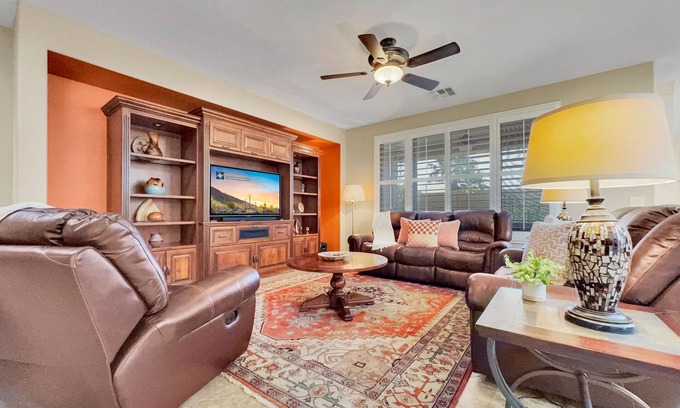 Eloy Casa | 55+ Golf Community Amenities Galore Casa Grande