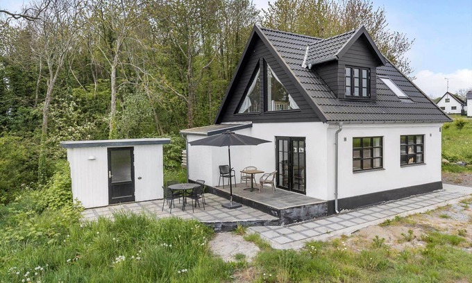Svaneke Casa | 5570 Svaneke - Årsdale Kirkevej 1
