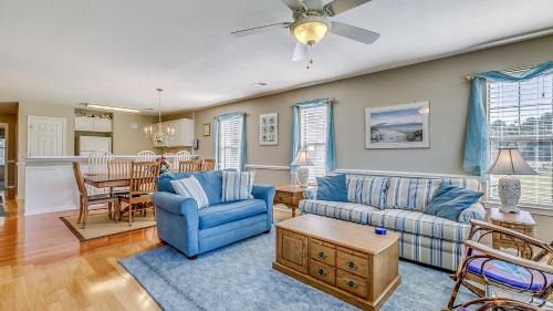 Pawleys Island Apartamento | 57C Fifty-Seven Sea II at True Blue condo by Peace Vacations