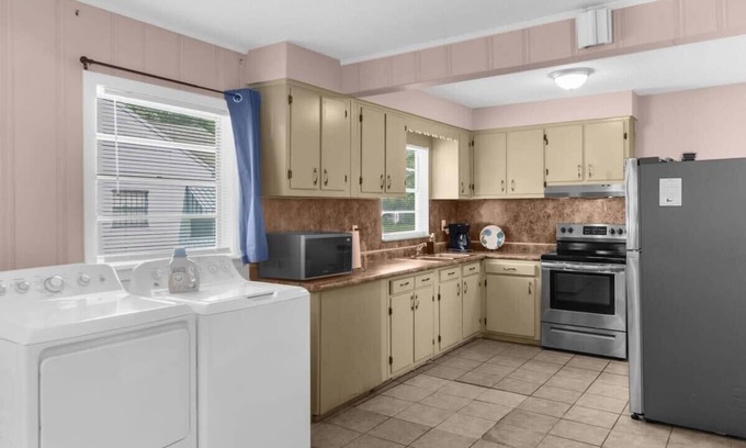Shannon Casa | 57th Blushing Bungalow