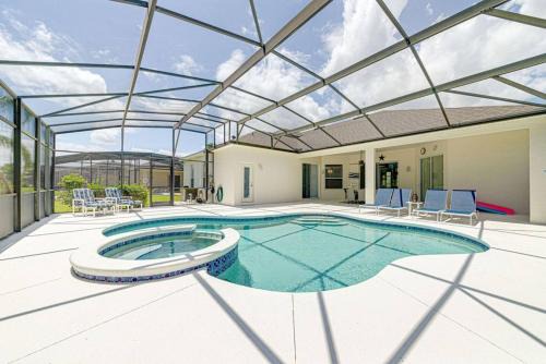 Highlands Reserve Casa | 596 Modern 5 bed home overlooking beautiful golf course and conservation with Games room